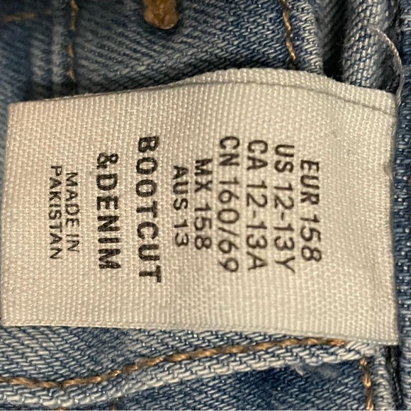 H&M youth size 12/13 distressed jeans - Picture 5 of 5